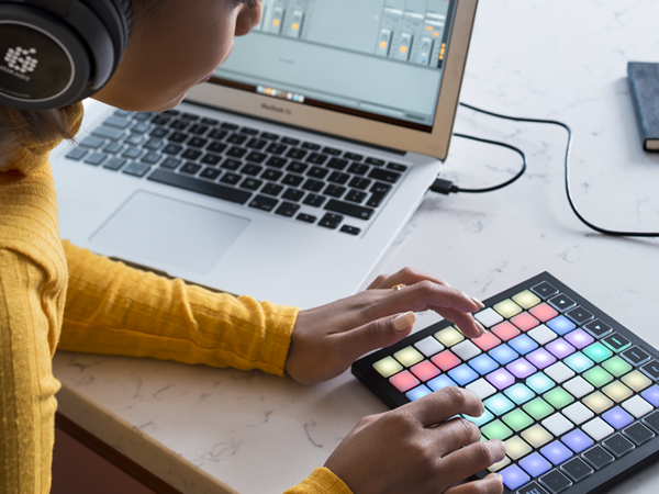 【美品】Launchpad Mini mk3 (動作確認済み) Novation(ノベーション) Launchpad Mini Mk3 | Rock oN Line eStore