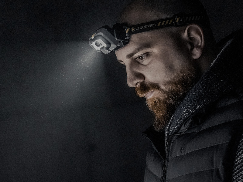 LEDLENSER HF8R SIGNATURE ヘッドランプ　懐中電灯セット HF8R Signature – Ledlenser USA