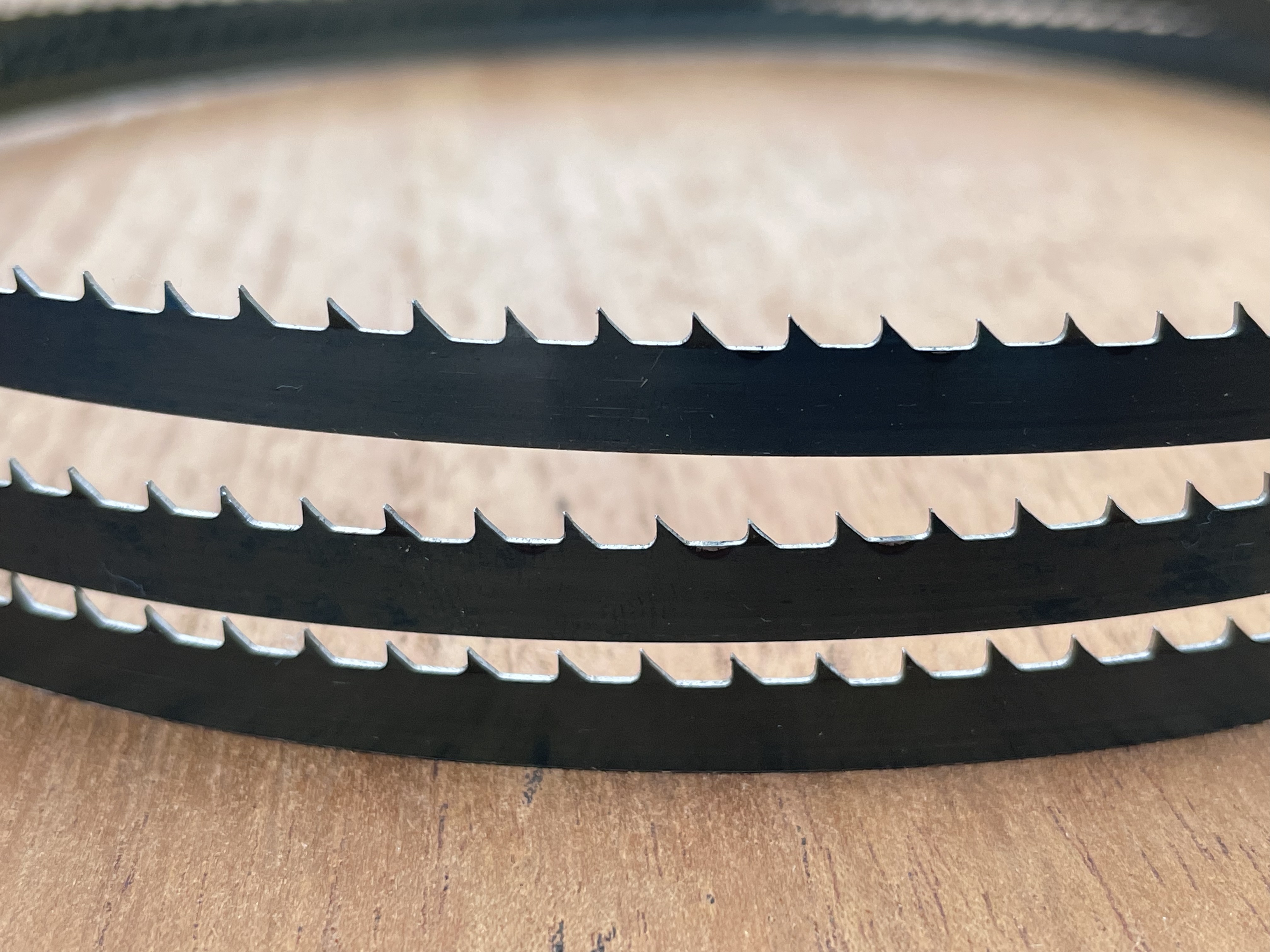 AYAO Band Saw Blades - 2 Pack, Sharp & Durable -9 AYAO Band Saw Blades - 2 Pack, Sharp & Durable -9