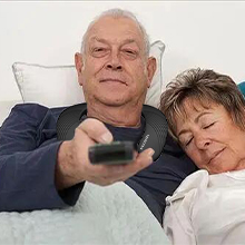 the seniors use friendly wearable neckband speaker