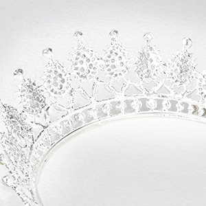 Tiaras and Crowns for Women