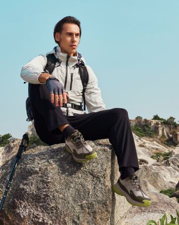 waterproof hiking shoes