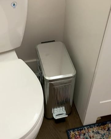 Bathroom trash can