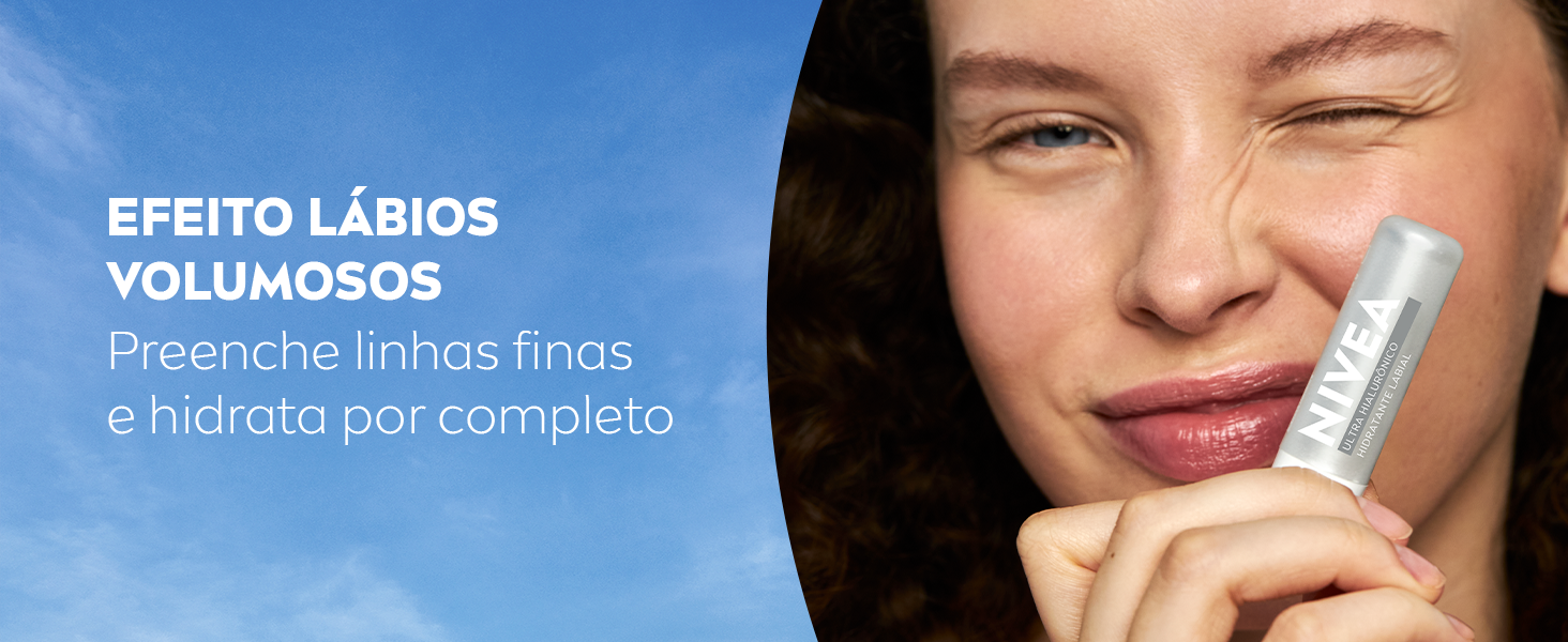 Efeito lábios volumosos Preenche linhas finas e hidrata por completo