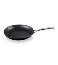 Le Creuset Poêle Anti-Adhérente en Aluminium Forgé, Cuisine Professionnelle, Pour Cuisine Élément Électrique, Chauffage 46a09912 B1c5 44a1 Ab1b 34cbfafcab8e. CR0,0,200,225 PT0 SX200 V1