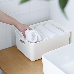 Amazon｜取っ手付き収納ボックス 透明蓋付き (36.5Dx26.5Wx8