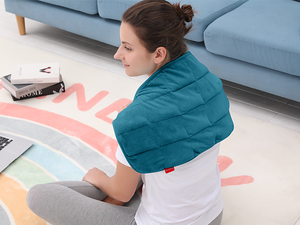 shoulders and neck heat pad