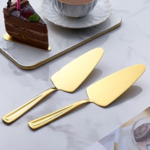 buffet pastry server