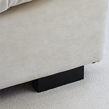 contaminated with dust or liquid, and can be cleaned up by simply wiping them with a damp cloth