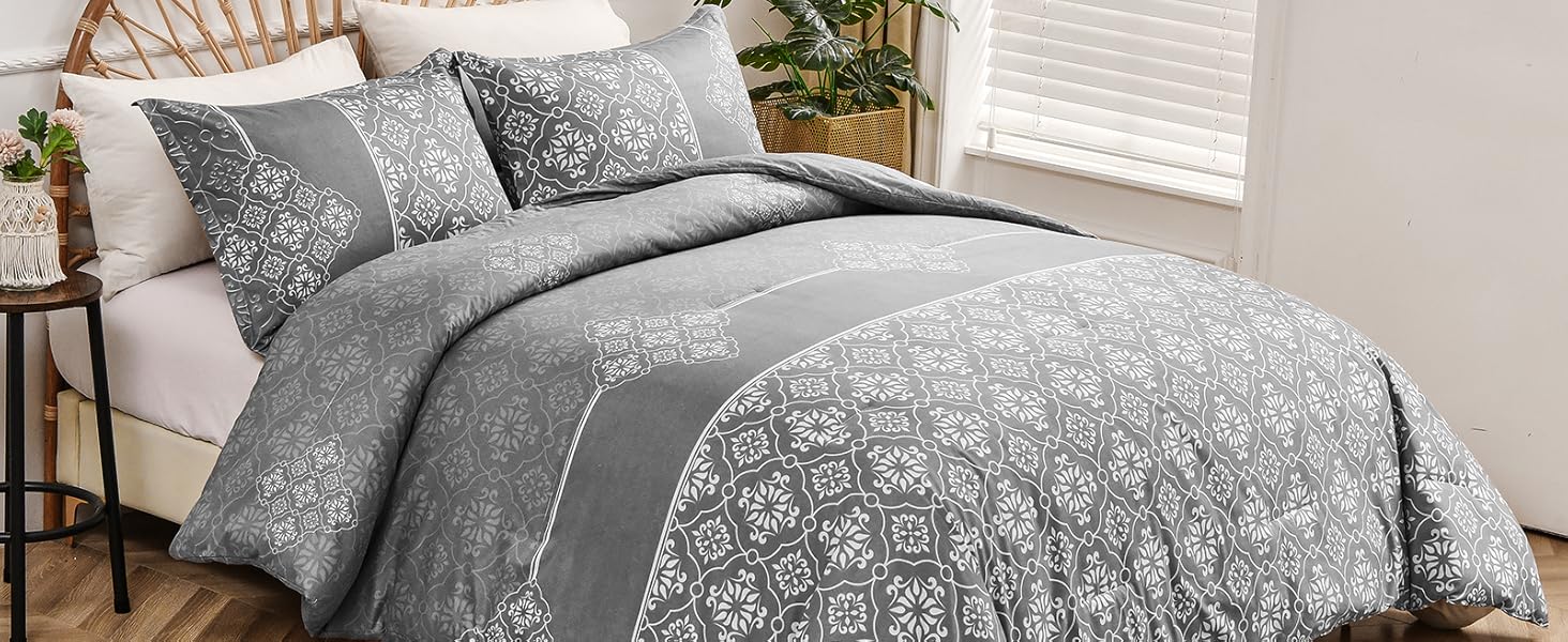 Luxudecor Burgundy Comforter Set King 3 Piece Boho Comforter with Damask Medallion