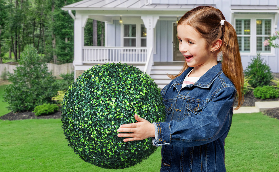 green ball