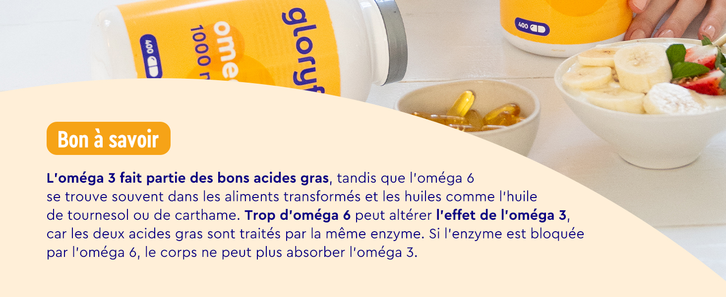 Une bouteille de mayonnaise jaune est utilisée pour garnir une salade. Le texte décrit le produit comme étant doux et crémeux, adapté à divers plats.