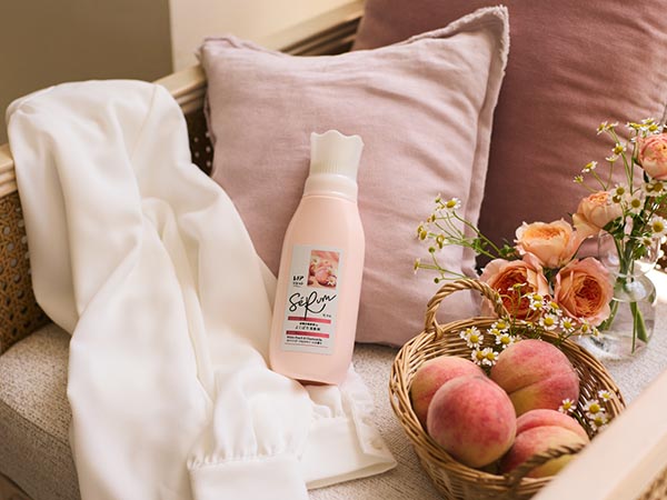 Amazon.co.jp: レノア リセット セラム 柔軟剤 ホワイトピーチ