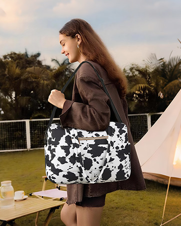 trendy weekender bag