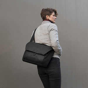 Amazon | 【国内正規品】Peak Design エブリデイ メッセンジャー