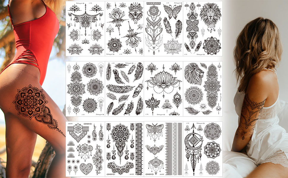 Tijdelijk tattoo-blad met verschillende ingewikkelde zwart-witontwerpen, waaronder mandala's, bloemen en geometrische patronen. Voorbeelden van toepassingen die op de carrosserieën van modellen worden getoond