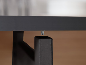 extendable dining table