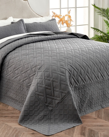 Qucover White Oversized King Bedspread Soft Microfiber Lightweight California King Quilt for Warm Nights
| Qucover W 50222aec 339d 4a1b 8648 E92e48152b0a. CR0,0,362,453 PT0 SX362 V1