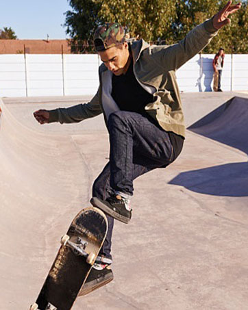 skating skateboard knee pads