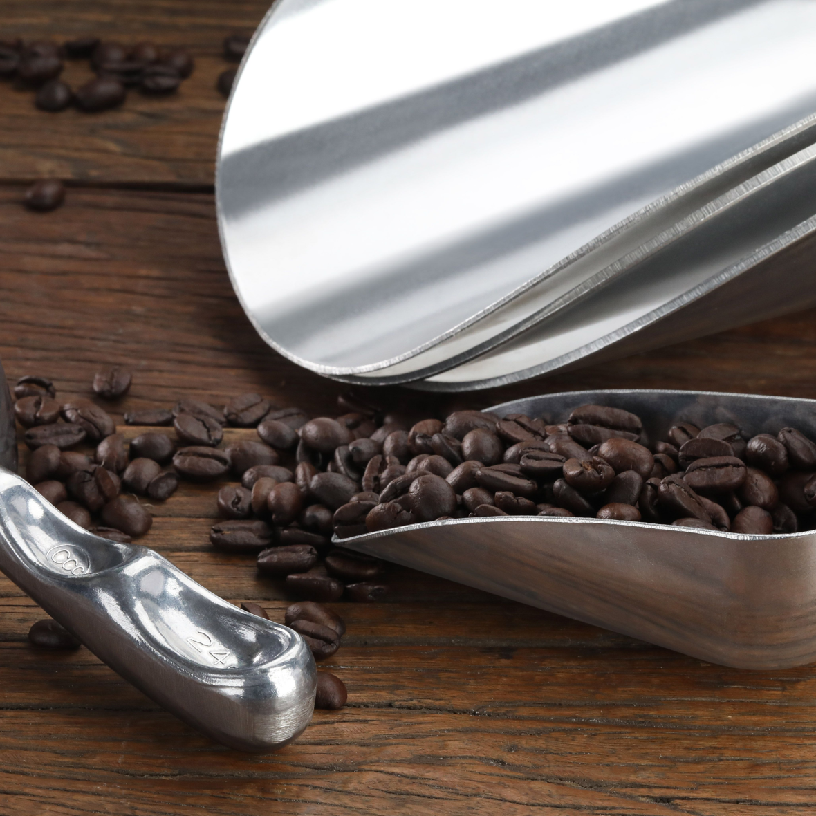 New Star Foodservice 34547 Round Bottom Bar Ice Scoop, 24-Ounce, Silver
