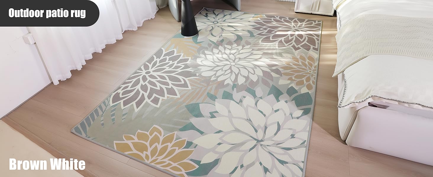 Outdoor patio rug