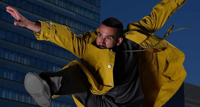 Image showing the speed of the lens and how its able to capture fast moving objects