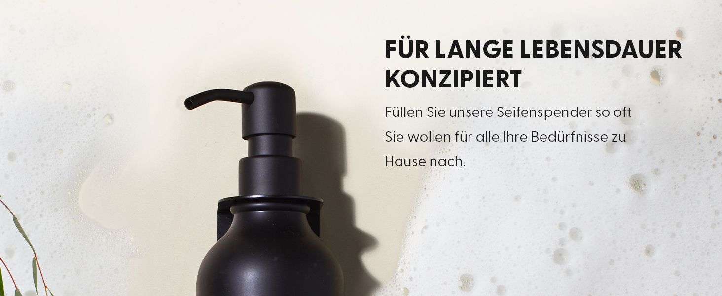 Matter Seifenspender mit Pumpverschluss auf weißem Hintergrund. Deutscher Text sichtbar, was auf ein langlebiges Design zum Nachfüllen hinweist