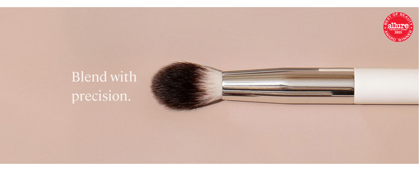 ILIA Blending Brush: blend with precision. Allure Best of Beauty winner, 2025.