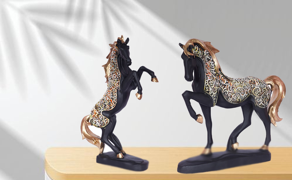 Plain Horse Pair 