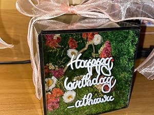 1 month anniversary gifts for girlfriend; 1 year anniversary gifts for girlfriend