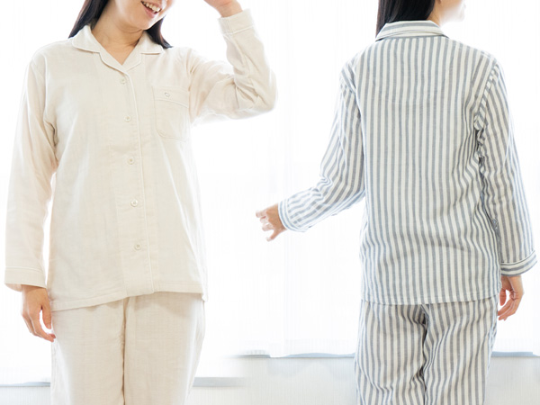 Amazon | [Kaimin Labo] 快眠ラボ レディース 日本製 ストレッチ