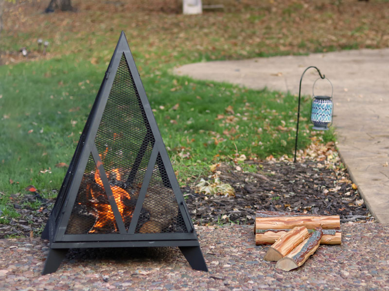 Sunnydaze Majestic Pyramid Heavy-Duty Steel Mesh Outdoor Fire Pit