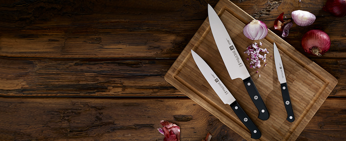 ZWILLING Nakiri Gourmet Couteau, 17 cm, Acier Inoxydable Special, Manche Ergonomique, Noir, Fabriqué en Allemagne  
ZWIL 546c756a F23c 4919 Acd9 14942a129d29. CR0,0,1464,600 PT0 SX1464 V1