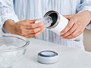 Amazon｜【そこまで洗えるボトル】ドウシシャ 水筒 ステンレス