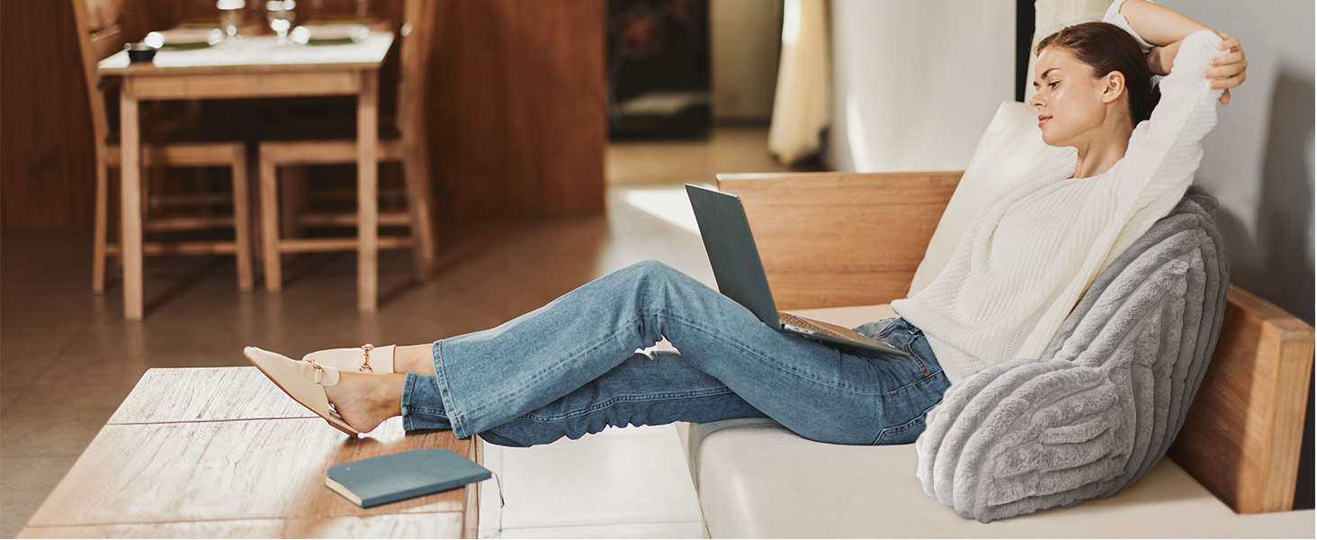 reading pillow