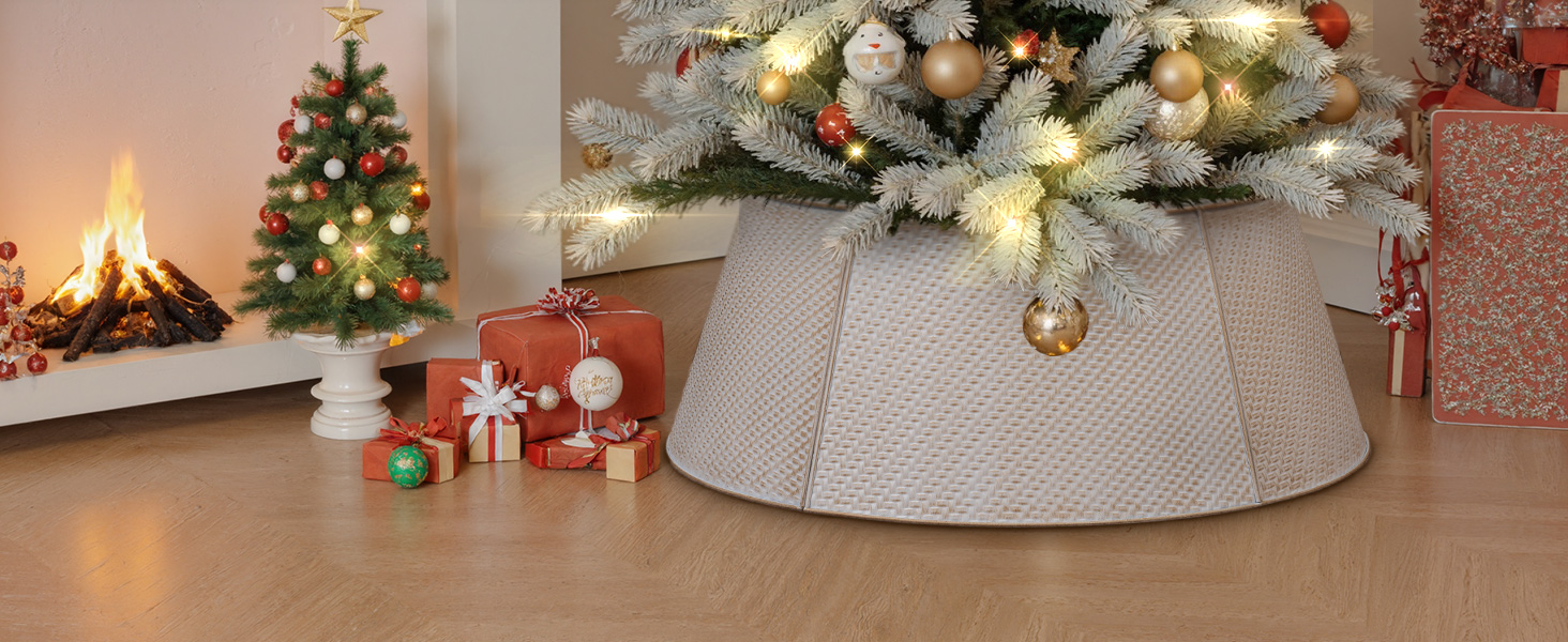 White Christmas Tree Collar