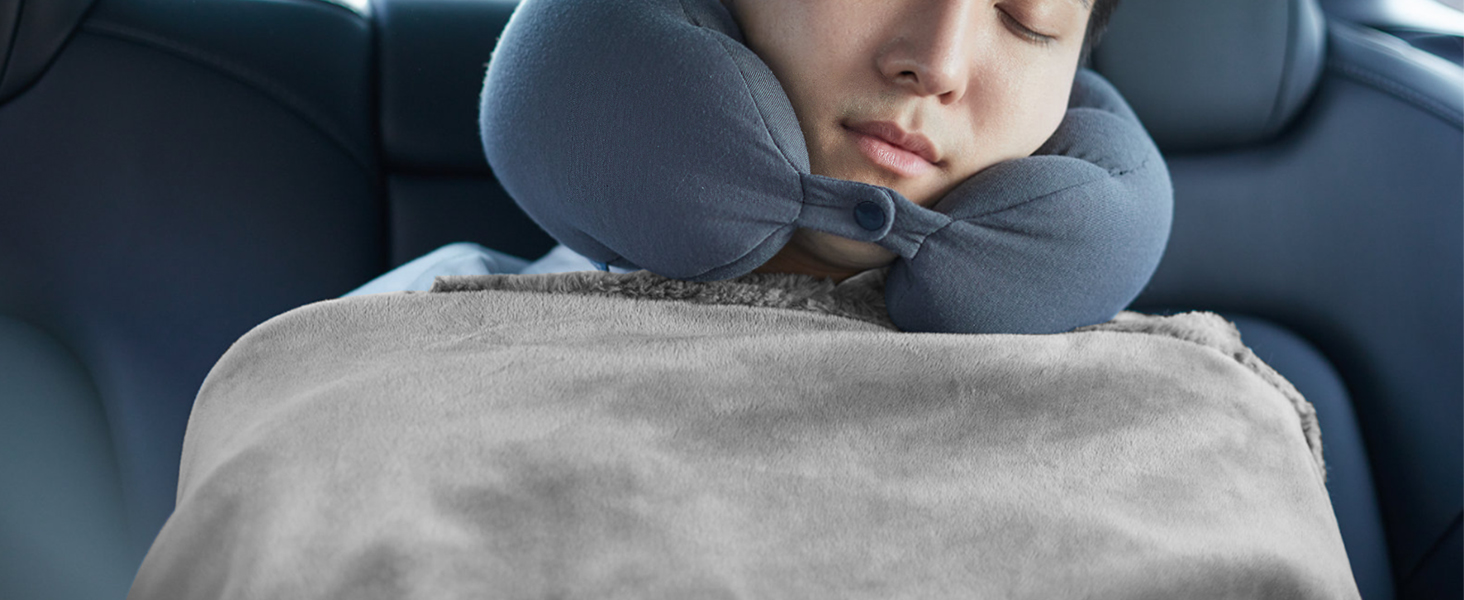 blankets and throws