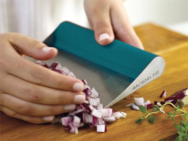 Rachael Ray bench scrape