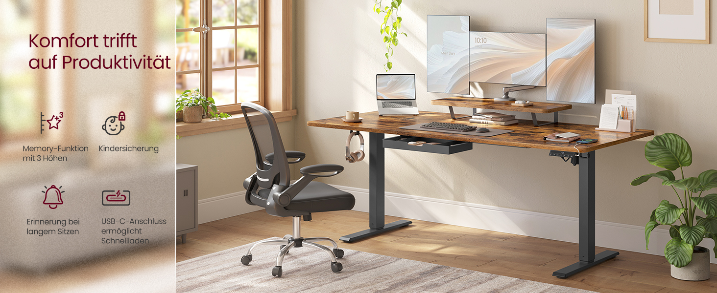 A szöveg: „Komfort Line”. Modern otthoni iroda magasságállítható íróasztallal, ergonomikus székkel és növényekkel, természetes fénnyel megvilágított helyiségben.