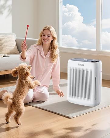 Air purifier for pet-loving families