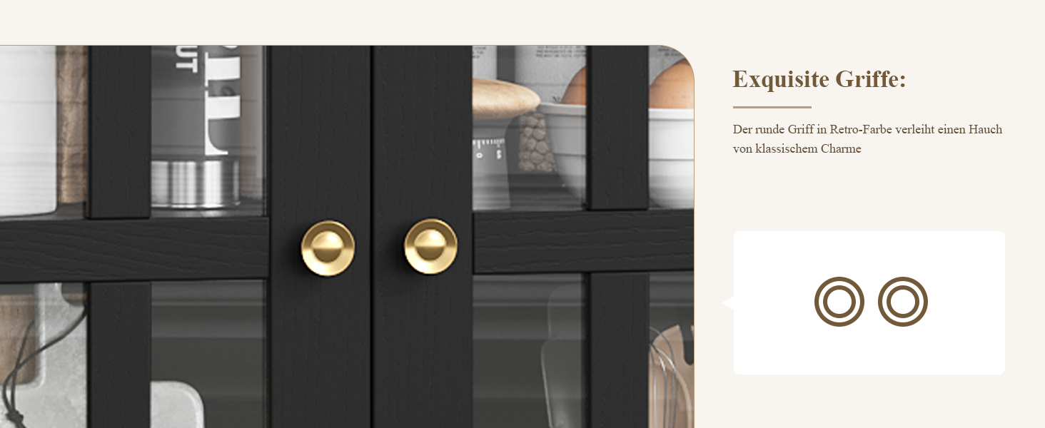 Runde Türgriffe aus Messing auf einem schwarzen Schrank. Die Griffe haben ein konzentrisches Ringdesign. Eine Nahaufnahme der Griffe wird separat gezeigt