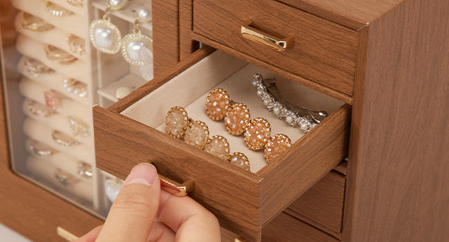 jewelry box
