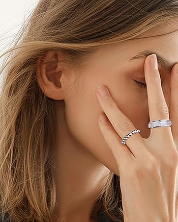 band rings for women