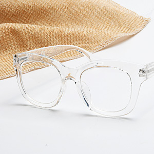 Eyekepper Übergroß lesebrille damen Modans-Lesebrillen sind aus PC-Materialien.