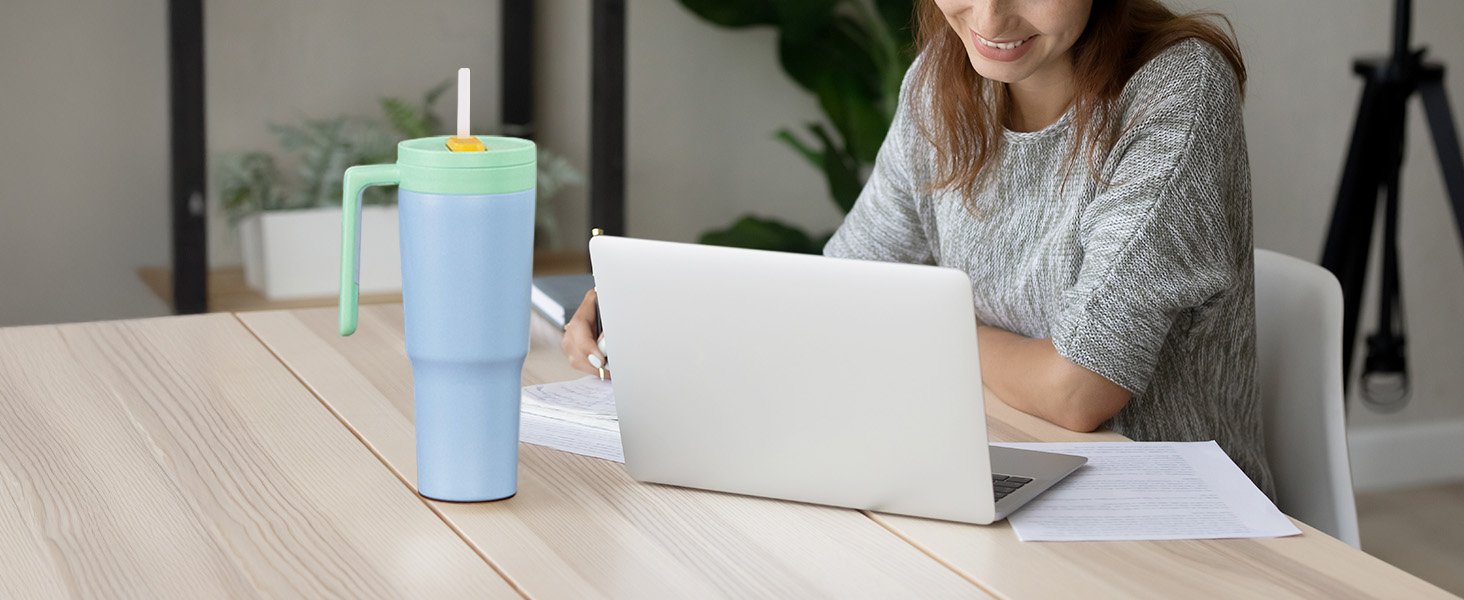tumbler with lid and straw