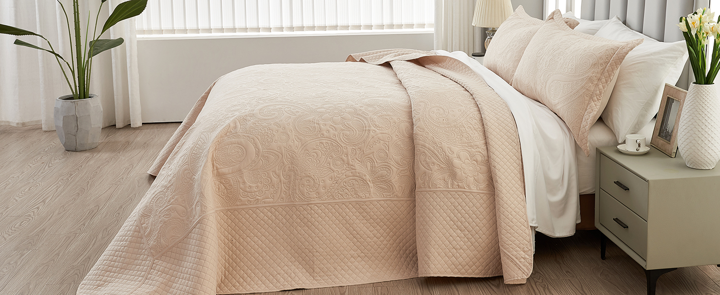 SUCHDECO Oversized King Bedspreads 128x120 inches Oversized King Quilt