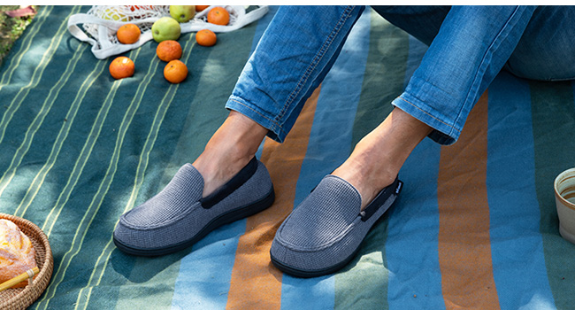 EverFoams Men's Comfort Memory Foam Moccasin Slippers Breathable Terry Cloth House Shoes with Anti-Skid Rubber Sole 20 555-22