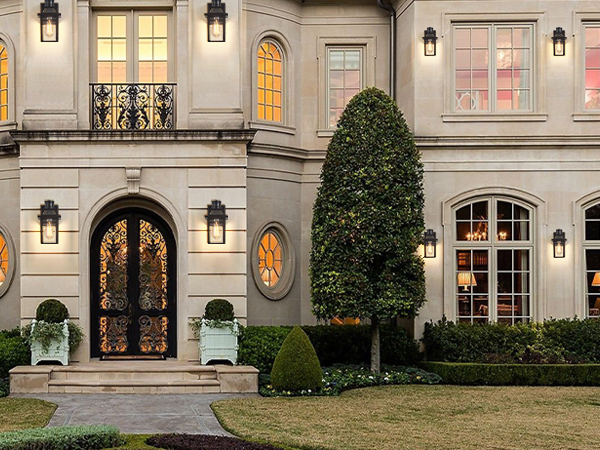 outdoor light fixture