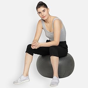 Solid Black Capri for Casual Wear