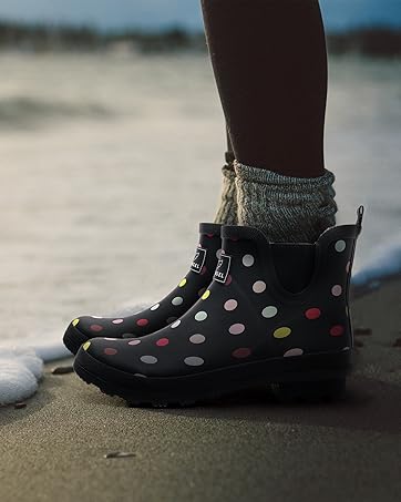 women rain boots
